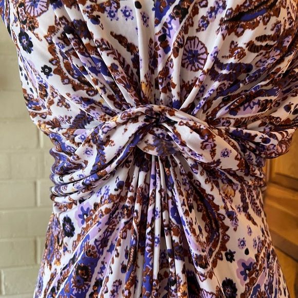 Essentials by Milano blouse - Picture 3 of 8